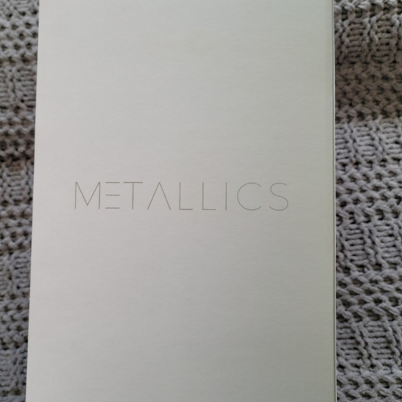 NWT Le Creuset 2.5 QT. Canister with Lid - Picture 4 of 4